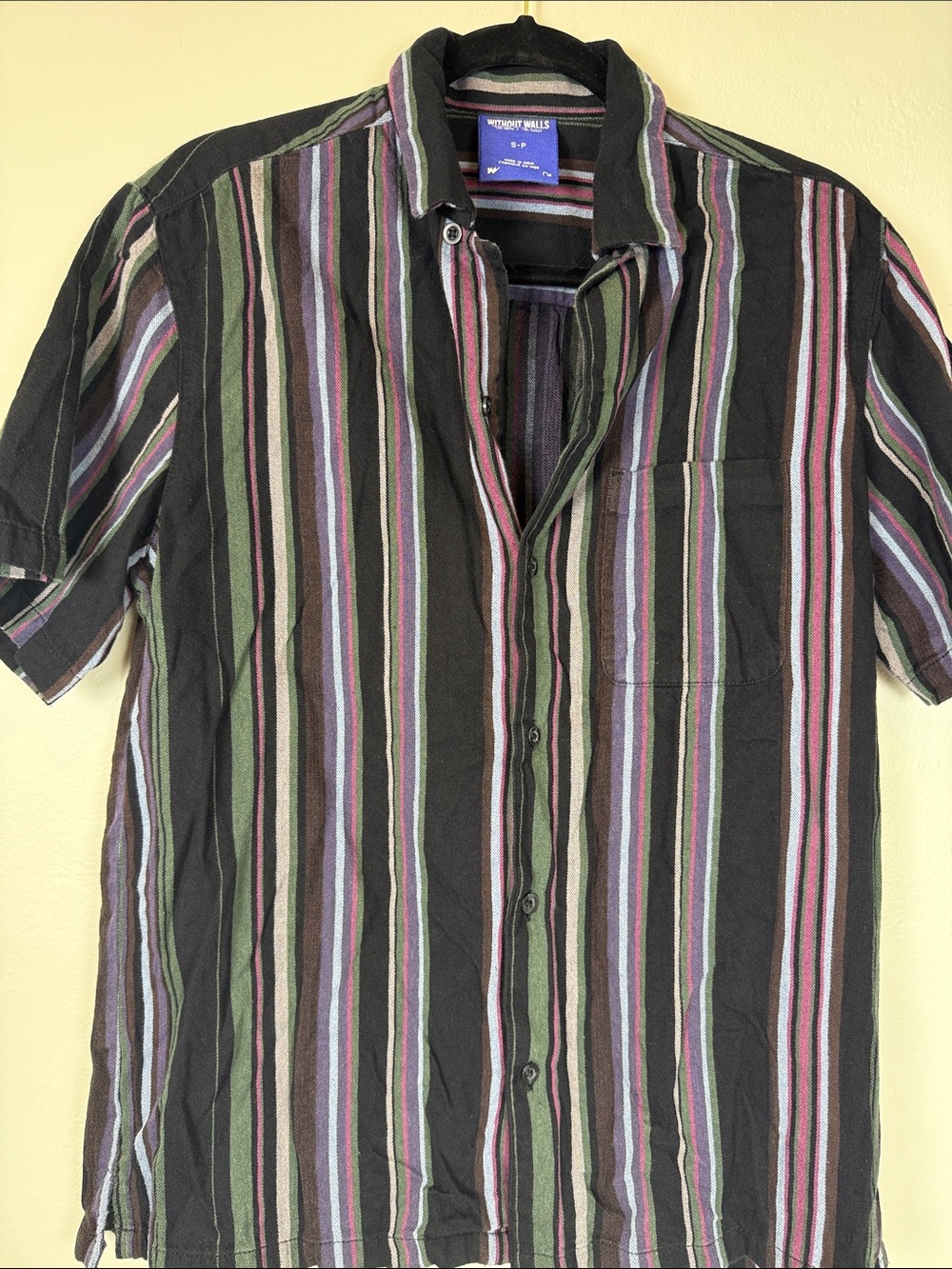 UO Without Walls Mens Short Sleeve Button Down Size Small Multi Color Stripes